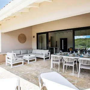 Appartement Penthouse Bon Blou Met Zeezicht @blue Bay, Blauw Baai